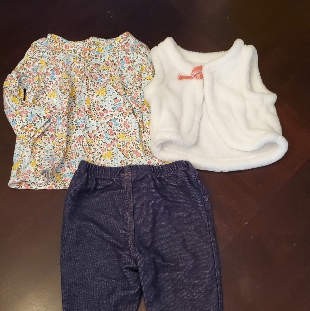 Carter's Girls 3-Piece Set Size 6M - Picture 2 of 3